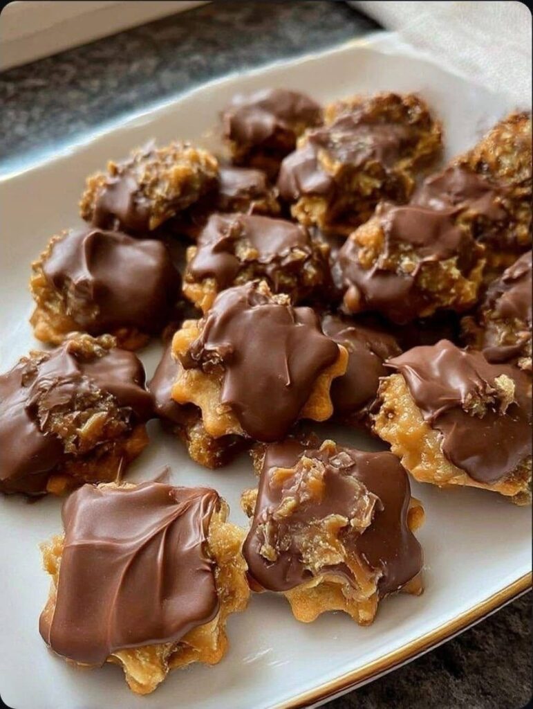 Pecan Dandy Dos with toasted pecans and chocolate topping
