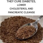 Brown flaxseeds in a spoon illustrating flaxseed benefits, nutrition, and common health claims.